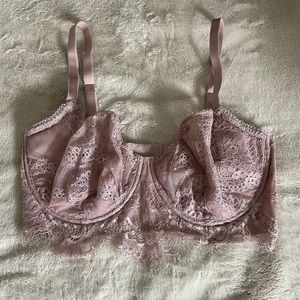 Victoria’s Secret Floral Lace Bra